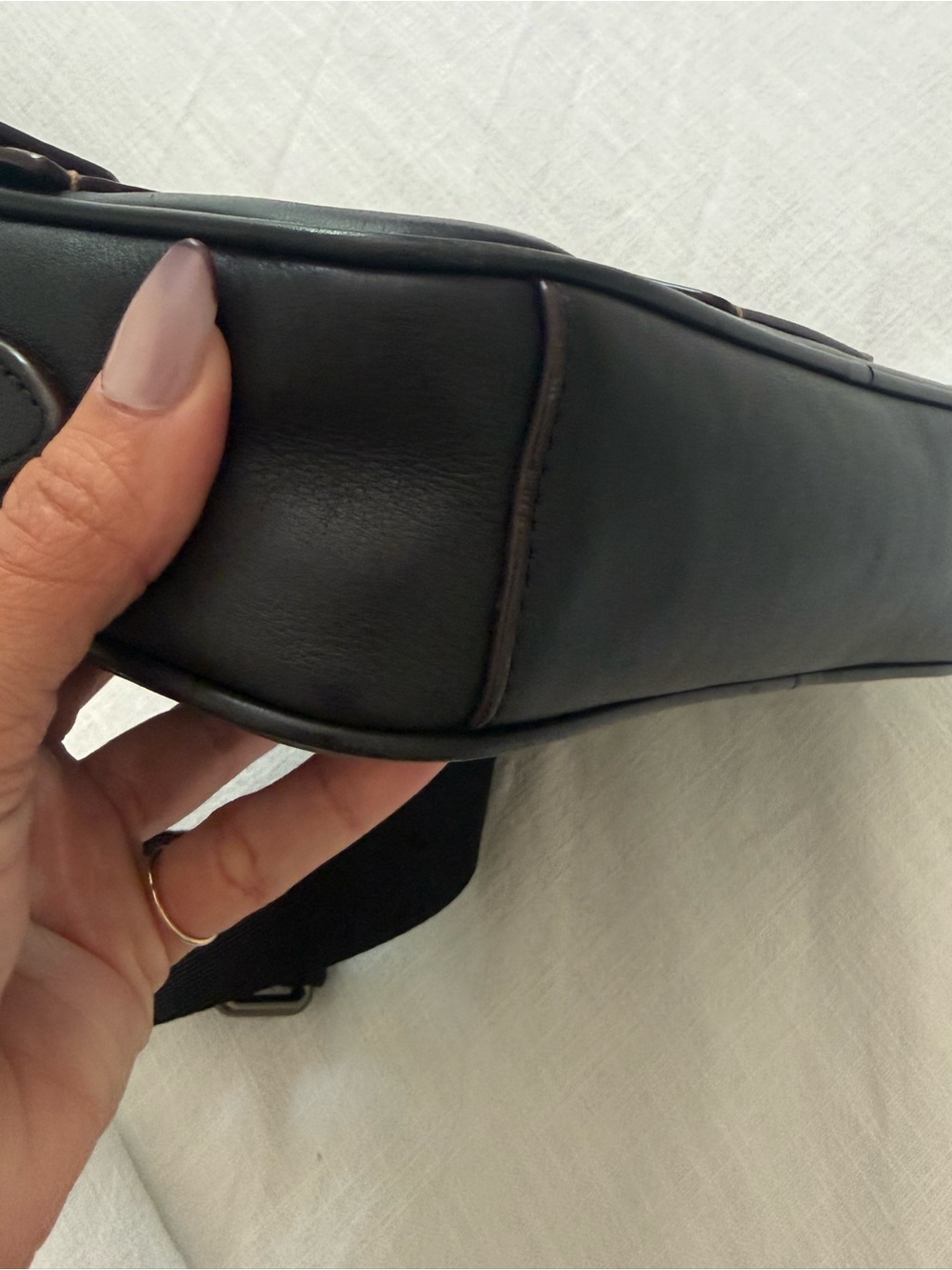 Coach Academy Crossbody Black Leather Camera Bag | men, women, unisex - Picture 15 of 17